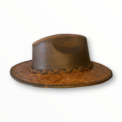 Sombrero de piel troquelado