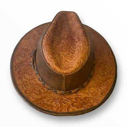 Sombrero de piel troquelado